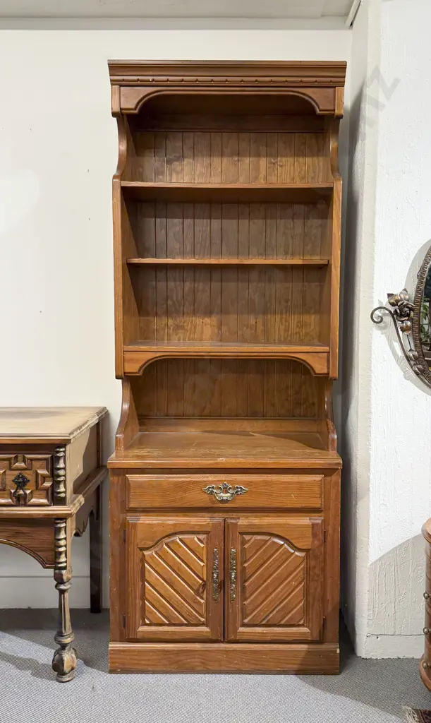 Slender Kitchen Dresser Image 1++