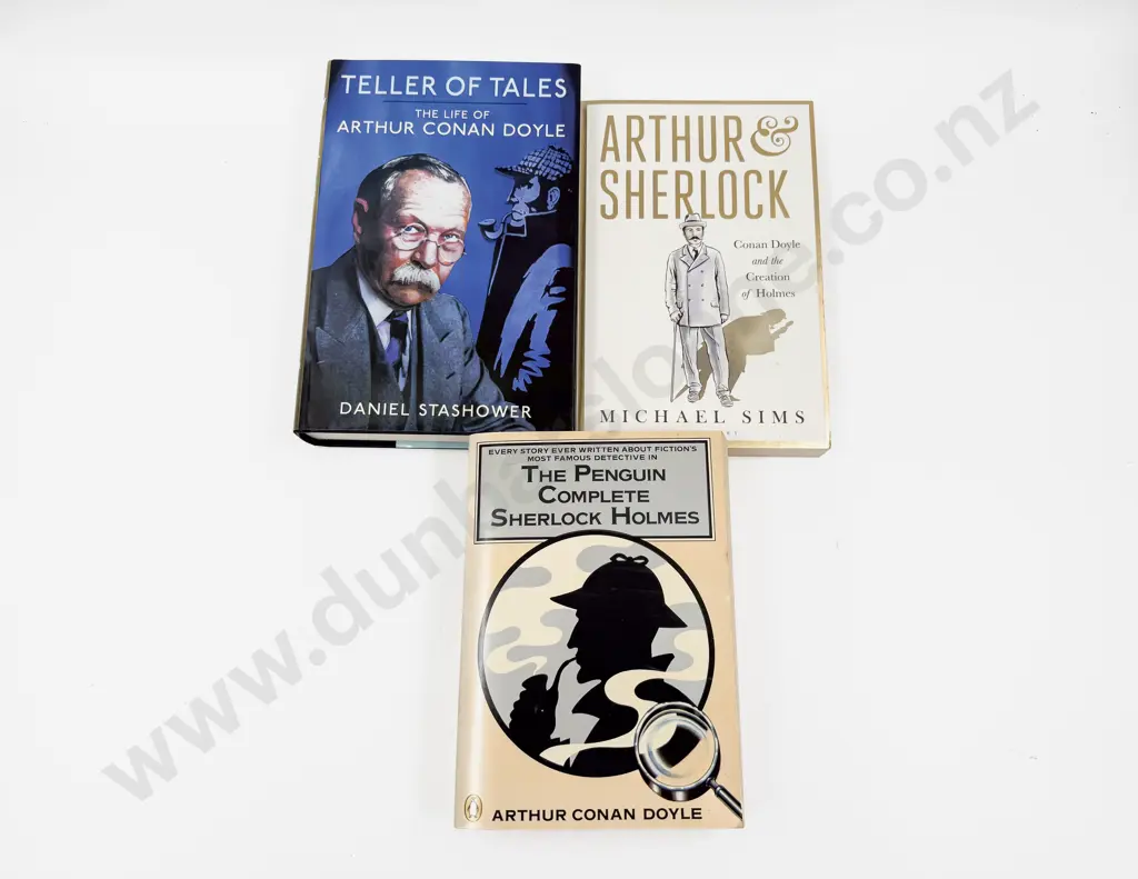 The Penguin Complete Sherlock Holmes & Two Others Image 1++