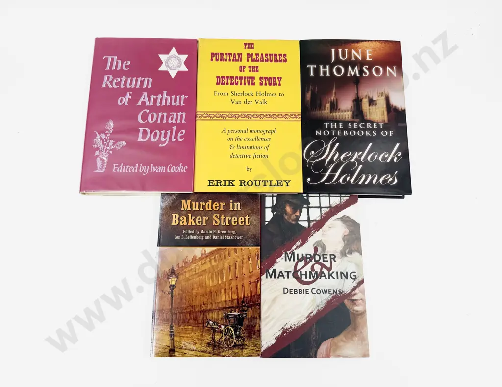 Five Volumes Relating to Sherlock Holmes & Detective Fiction Image 1++