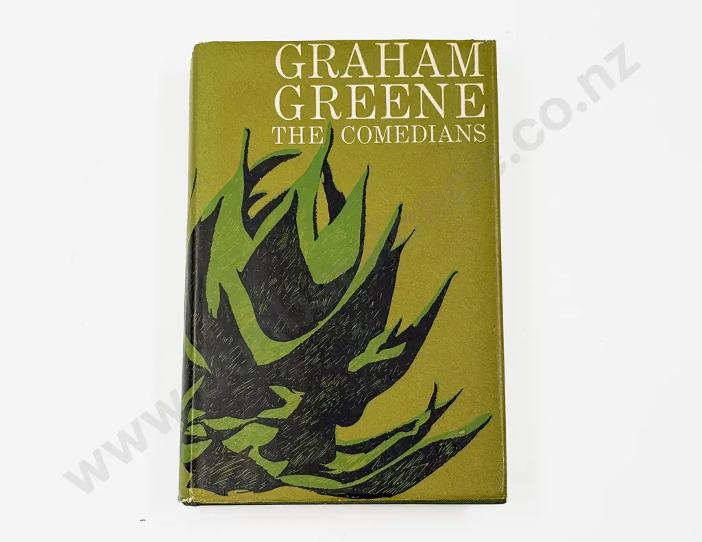 Graham Greene - The Comedians Image 1++