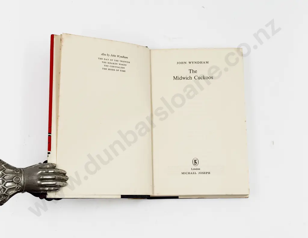 John Wyndham - The Midwich Cuckoos - First Edition Image 1++