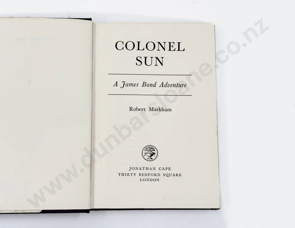 Robert Markham - Colonel Sun - First Edition Image 1++