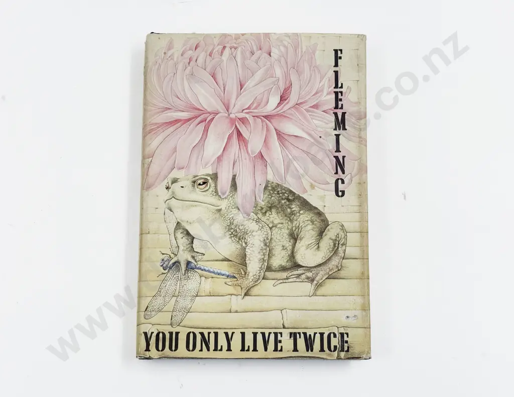 Ian Fleming - You Only Live Twice Image 1++