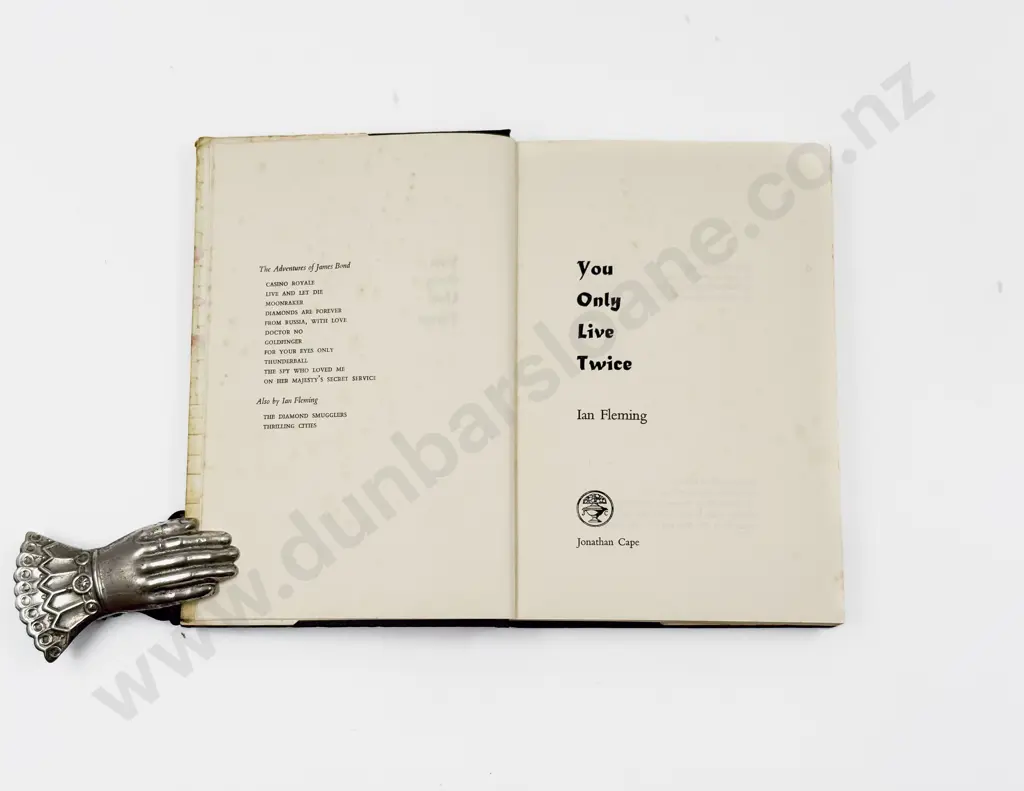 Ian Fleming - You Only Live Twice Image 1++