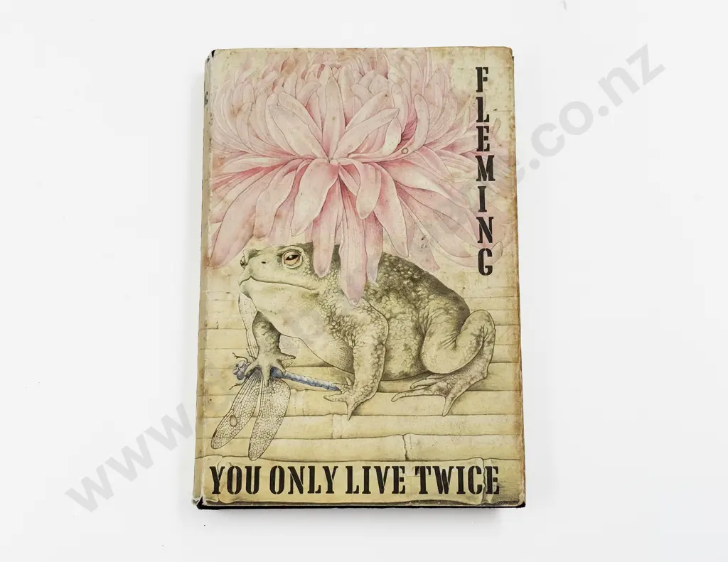Ian Fleming - You Only Live Twice Image 1++