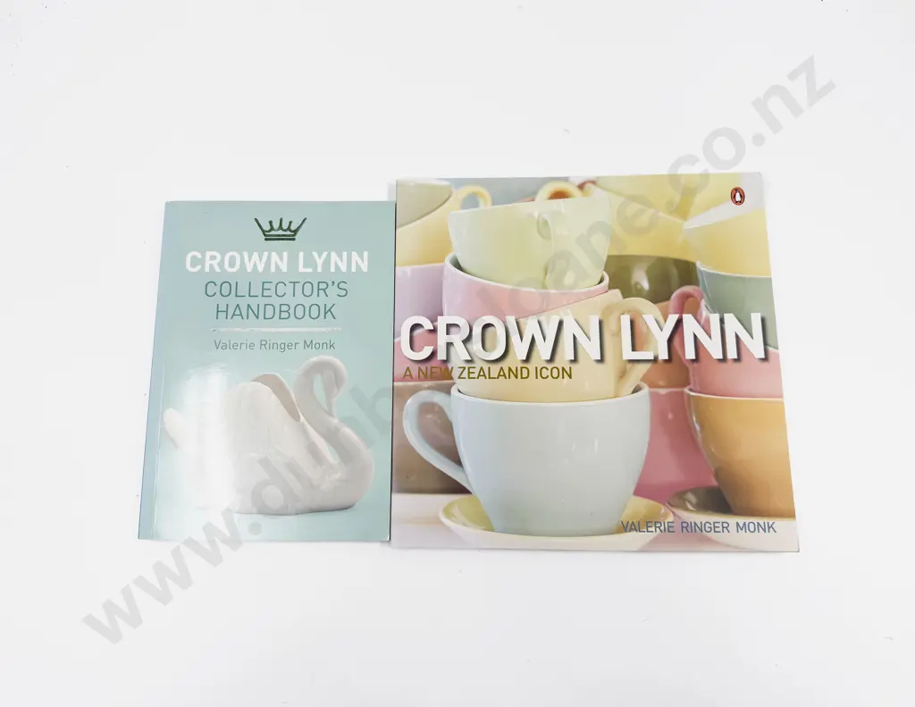 Valerie Ringer Monk - Crown Lynn & The Crown Lynn Collector's Handbook Image 1++