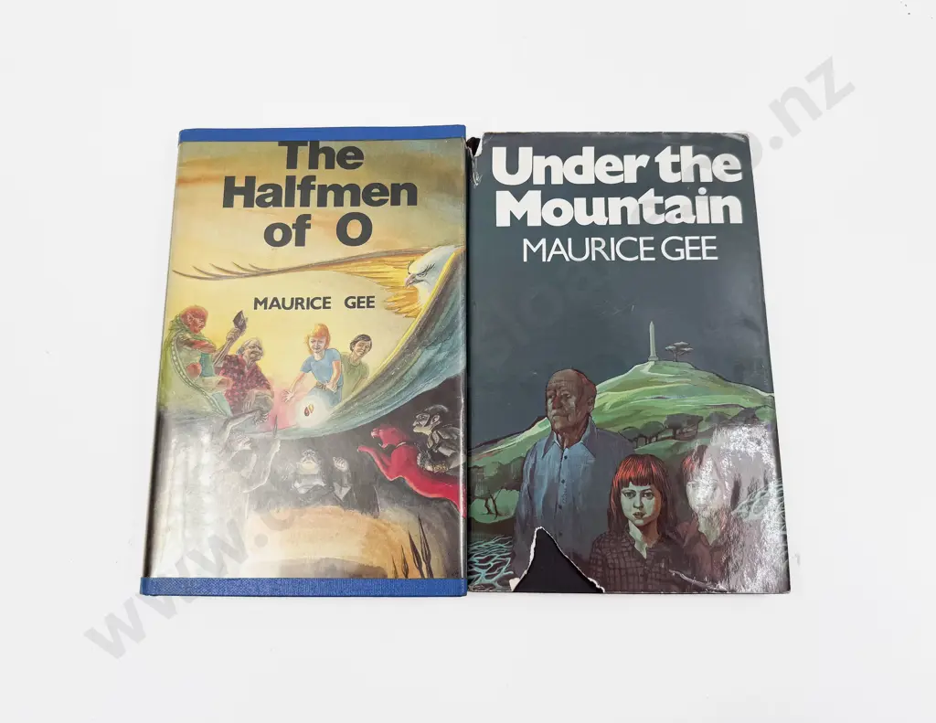 Maurice Gee - Under The Mountain & the Halfmen of O Image 1++