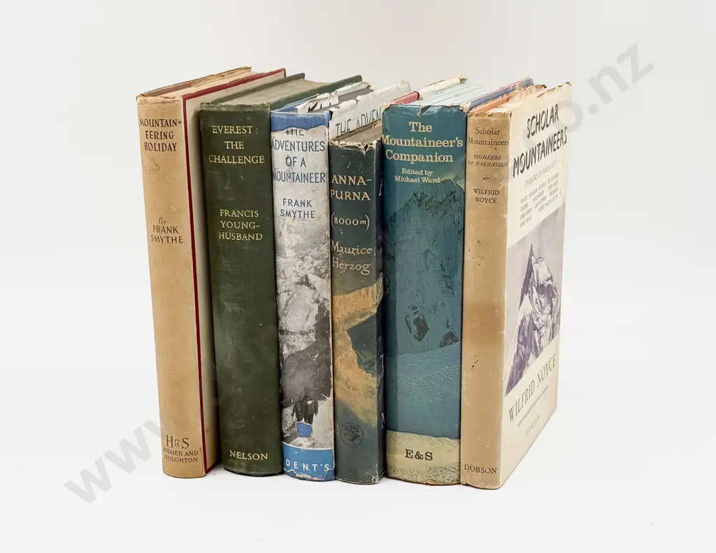 Six Assorted Vintage Volumes Relating to Mountaineering Image 1++