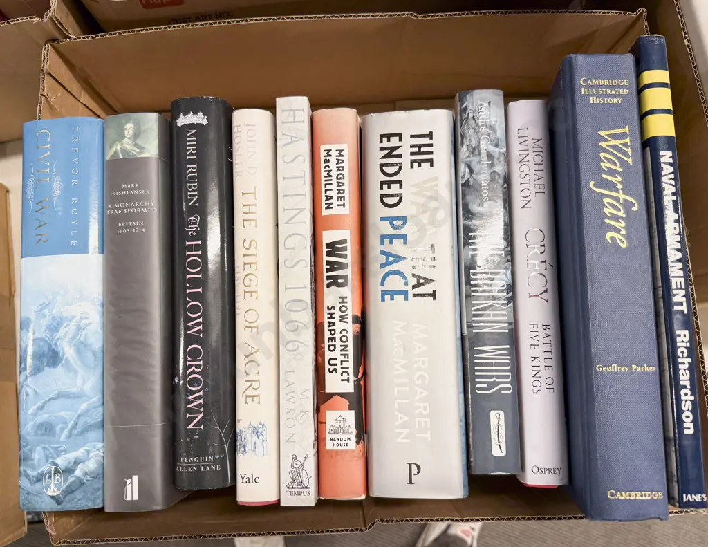 Quantity Assorted Military Histories Image 1++