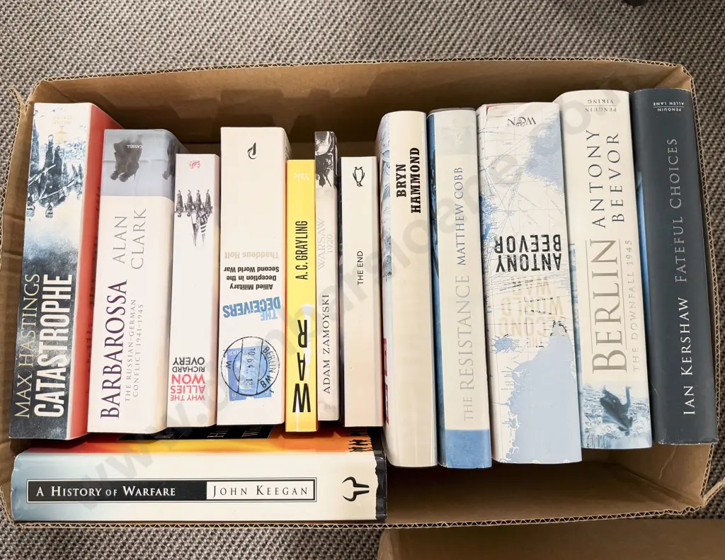 Quantity Assorted Military Histories Image 1++