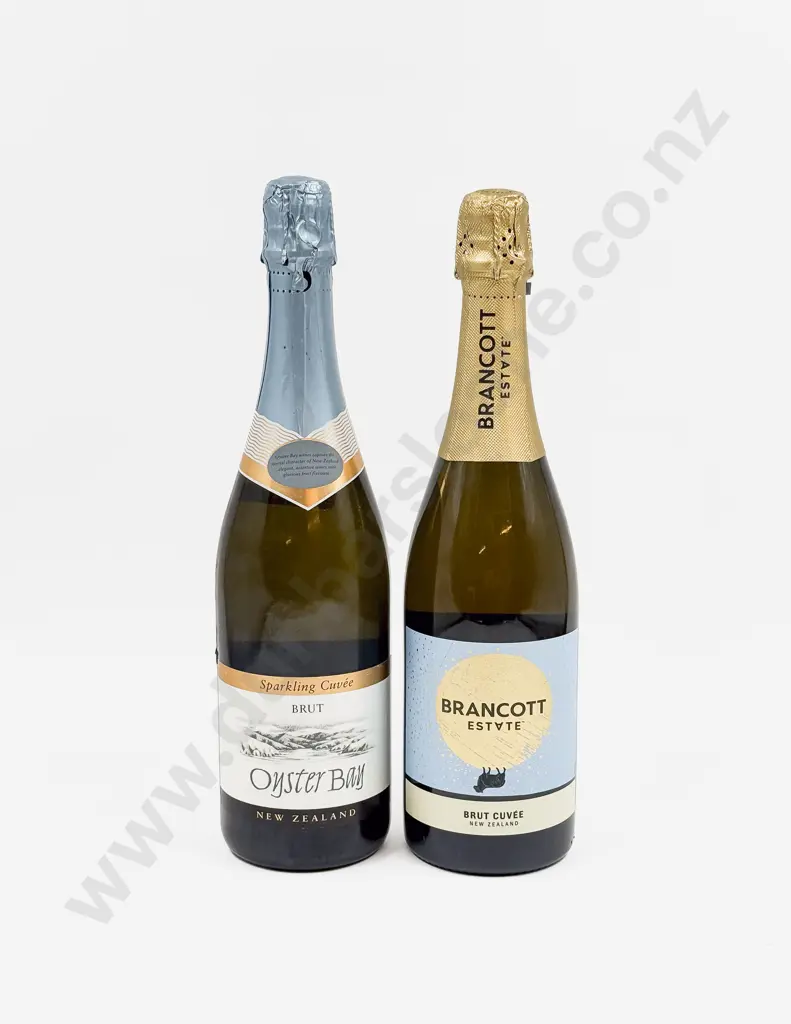 2 Bottles NZ Sparkling Wine Image 1++