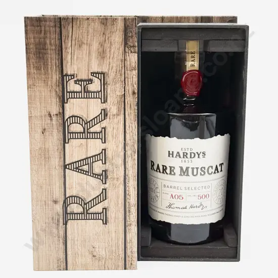 1 bottle Aust Hardys “RARE” 1853 Barrel Selected MUSCAT Bottle No 0084 16% (presentation boxed)