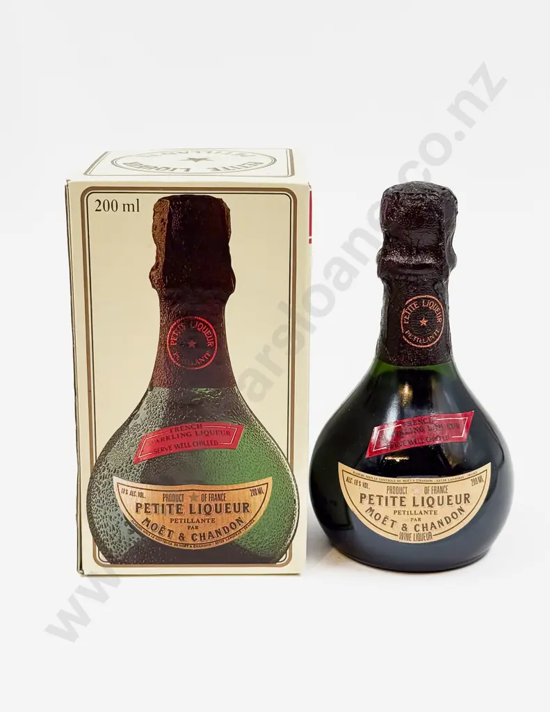 1 Bottle Moët & Chandon Petite Liqueur 200ml (boxed) Image 1++