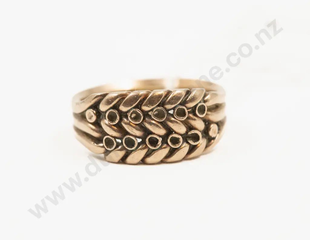 9ct Fancy Band Ring Image 1++