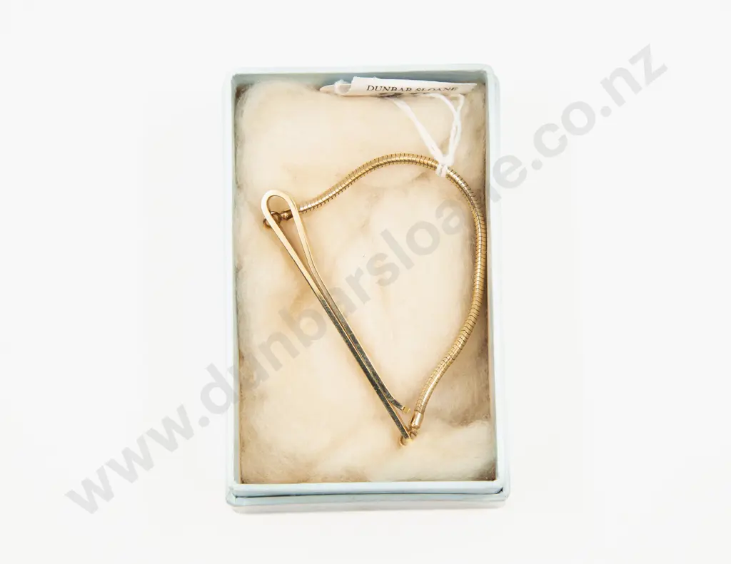 9ct Engraved Tie Clip Image 1++