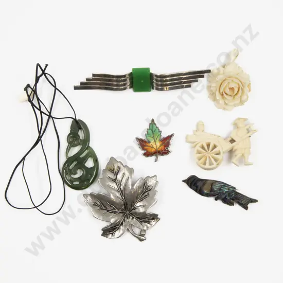 Art Deco Style Brooch with Assorted Jewellery