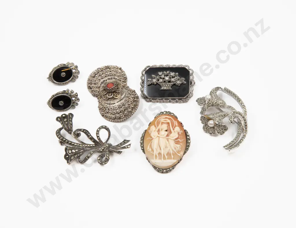 S/S Marcasite and Onyx Brooch and Earrings together with Assorted Filigree and Marcasite Jewellery Image 1++