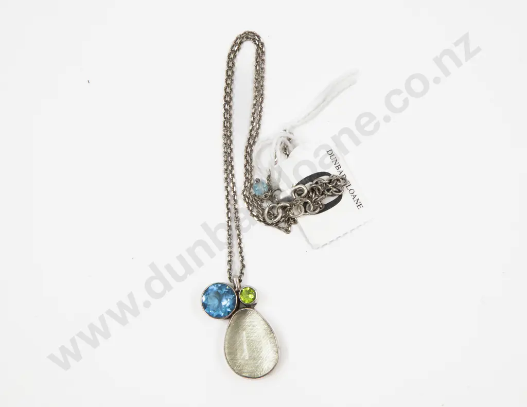 A&C Oslo S/S Gem Set Pendant on Neck Chain Image 1++