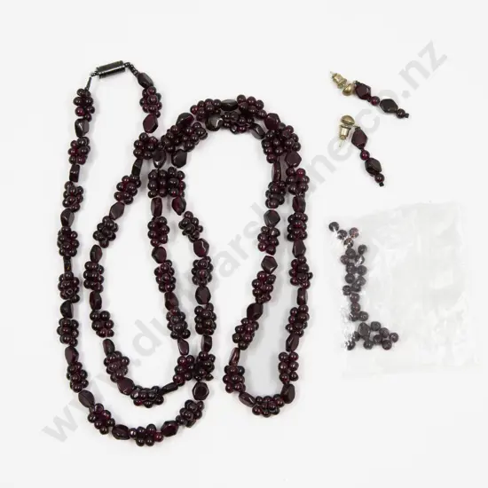 Single Strand Garnet Bead Necklace with Pair Earrings
