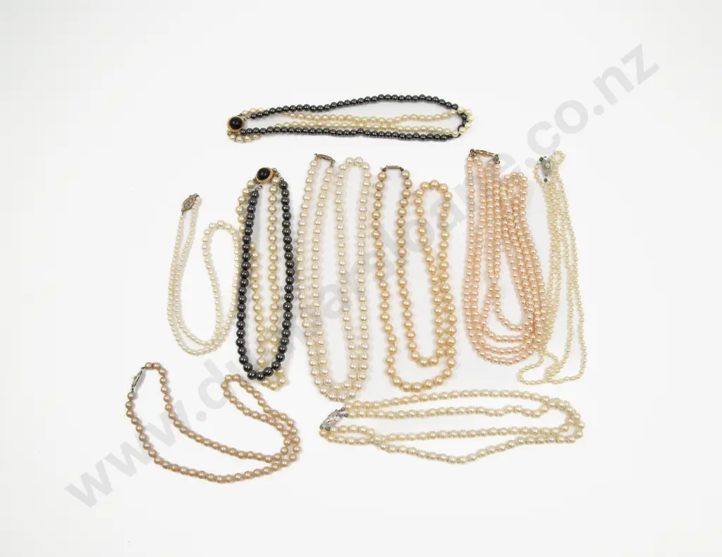 Collection of Assorted Imitation Pearl Necklaces Image 1++