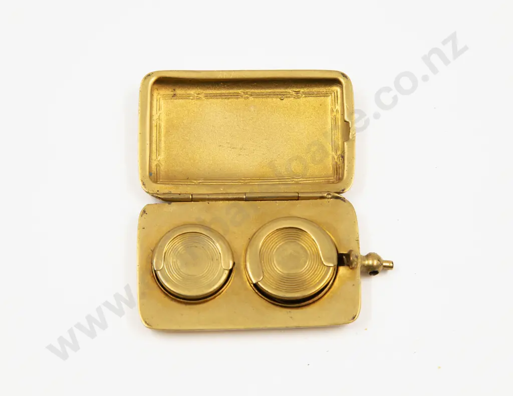 Gold Plated Double Sovereign Holder Image 1++