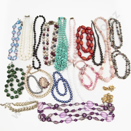 Collection of Assorted Costume Jewellery