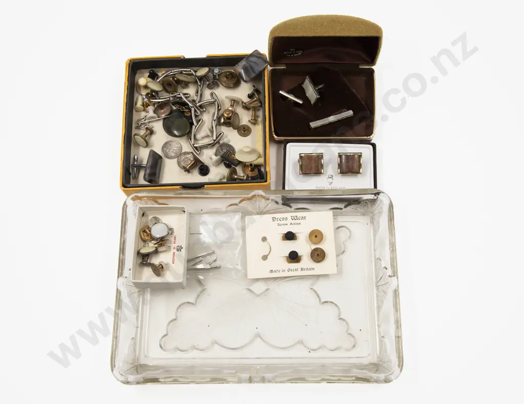 Collection of Assorted Shirt Studs and Cuff Links Image 1++