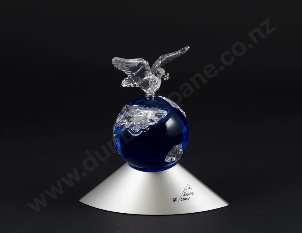 C2000 Boxed 'SCS Anniversary' Swarovski Crystal Planet Image 1++
