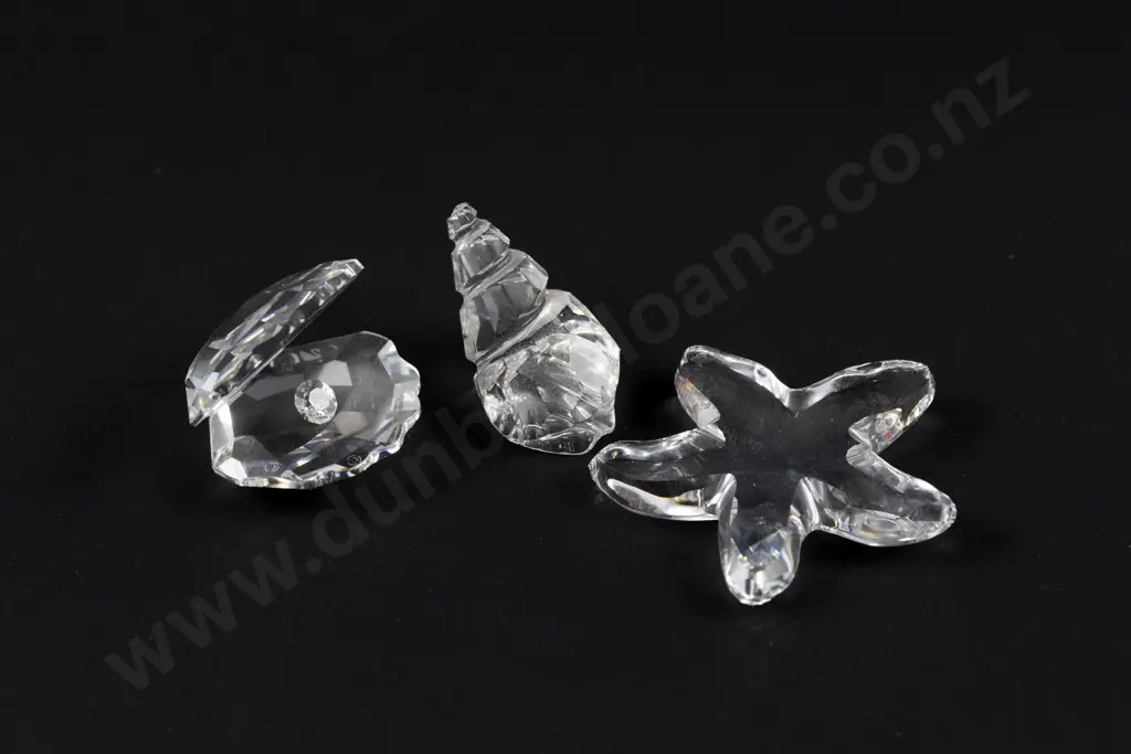 C1995 Boxed Swarovski Crystal 'South Sea' Maritime Trio Shells Image 1++