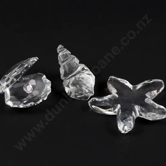 C1995 Boxed Swarovski Crystal 'South Sea' Maritime Trio Shells