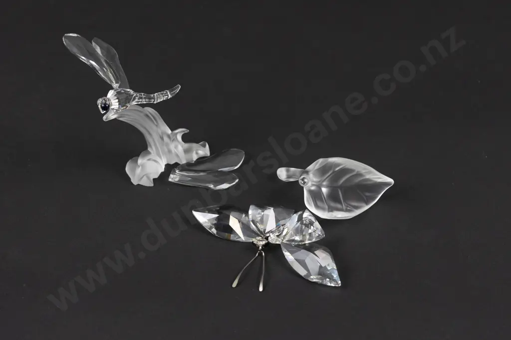 C1994-1995  Boxed Swarovski Crystal 'In the Secret Garden' Dragonfly and Butterfly on Leaf Image 1++