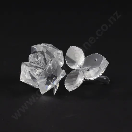 C1993 Boxed Swarovski Crystal 'Exquisite Accents' Rose
