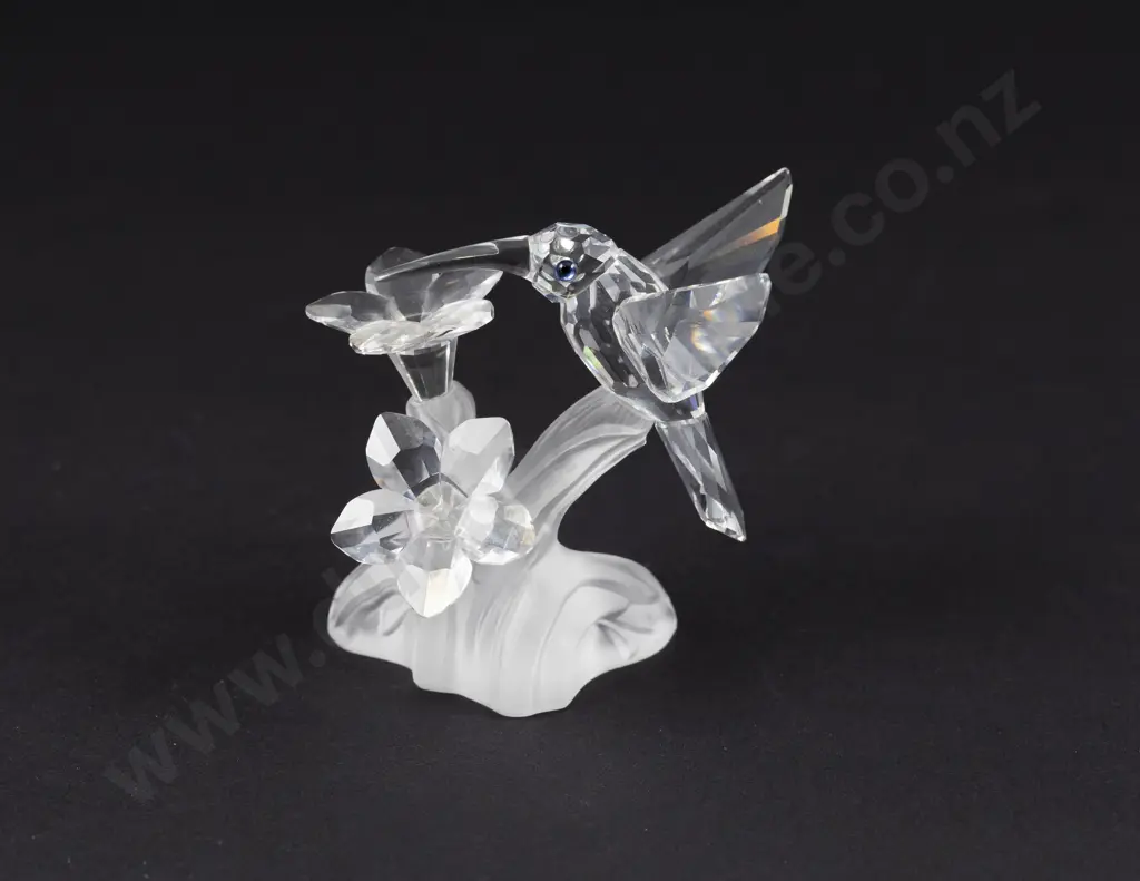 C1992 Boxed Swarovski Crystal 'Feathered Beauties' Hummingbird Image 1++