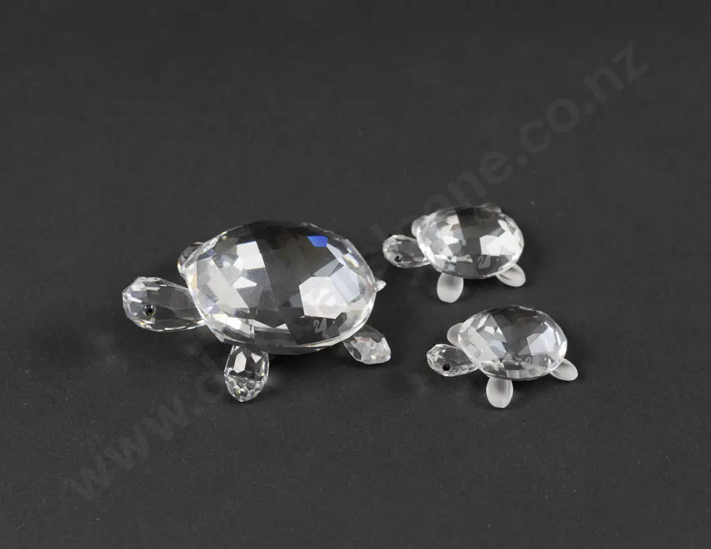 C1997-1998 Boxed Swarovski Crystal 'In the Secret Garden' Mother Tortoise and Two Baby Tortoises Image 1++