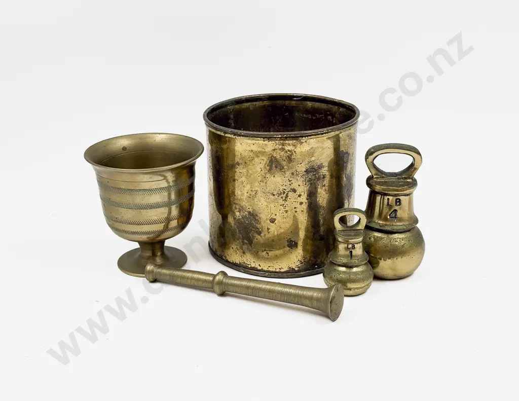 Quantity of Vict Brass Ware incl Bell Weights Pestle etc Image 1++
