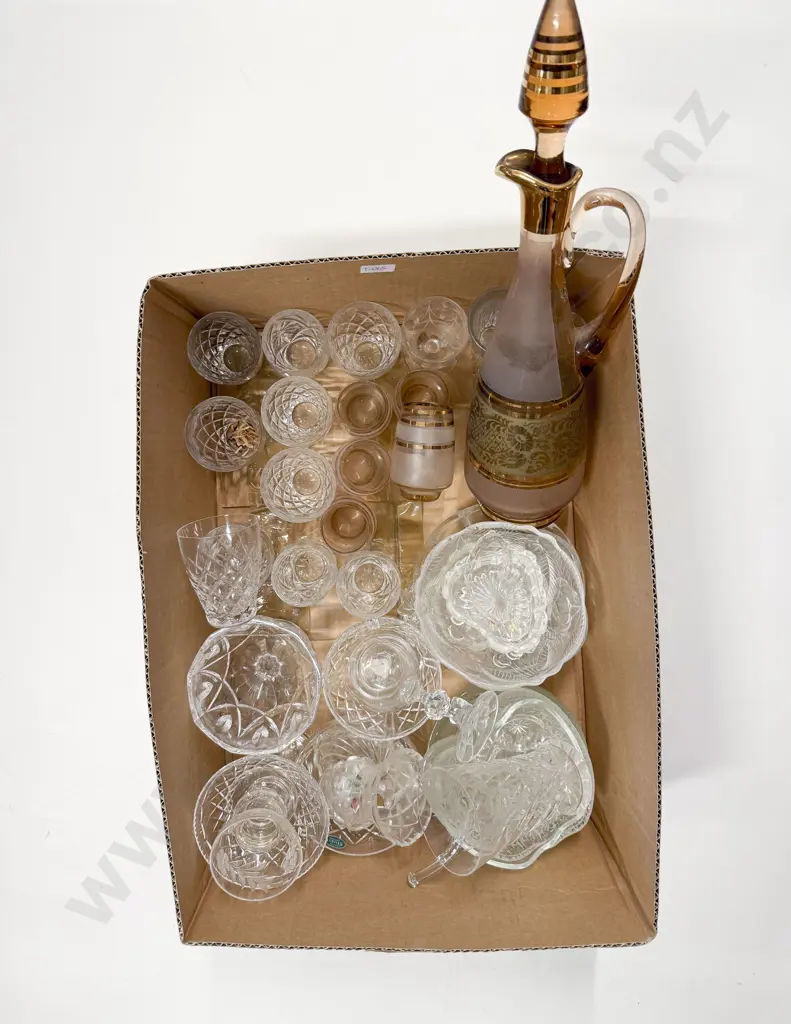 Box Qty of Assorted Crystal & Glassware Image 1++