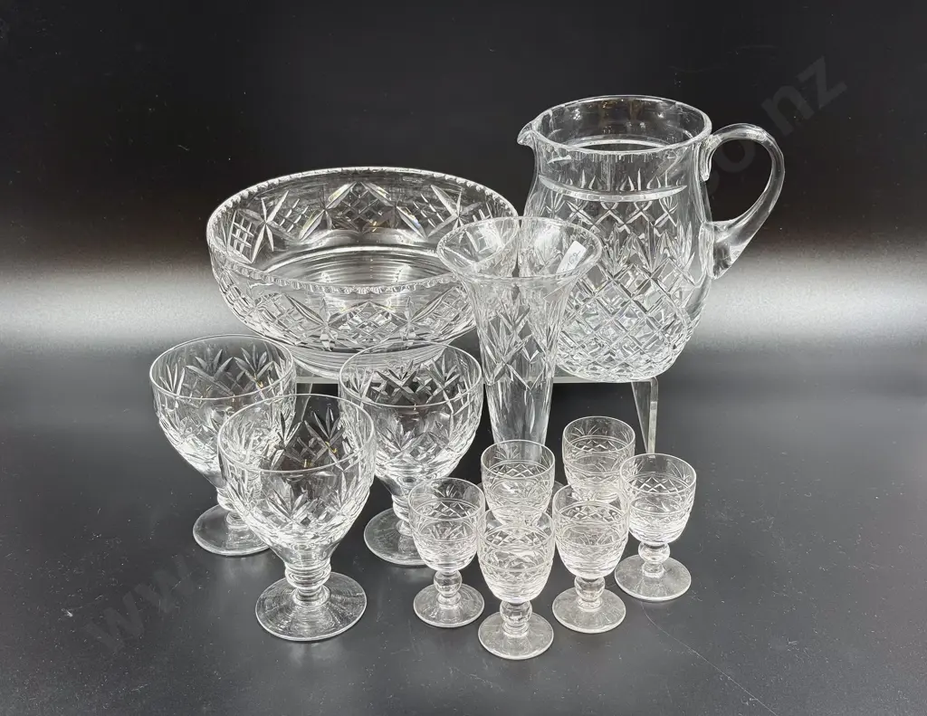 Qty of Assorted Crystal incl Stuart Fruit Bowl Image 1++