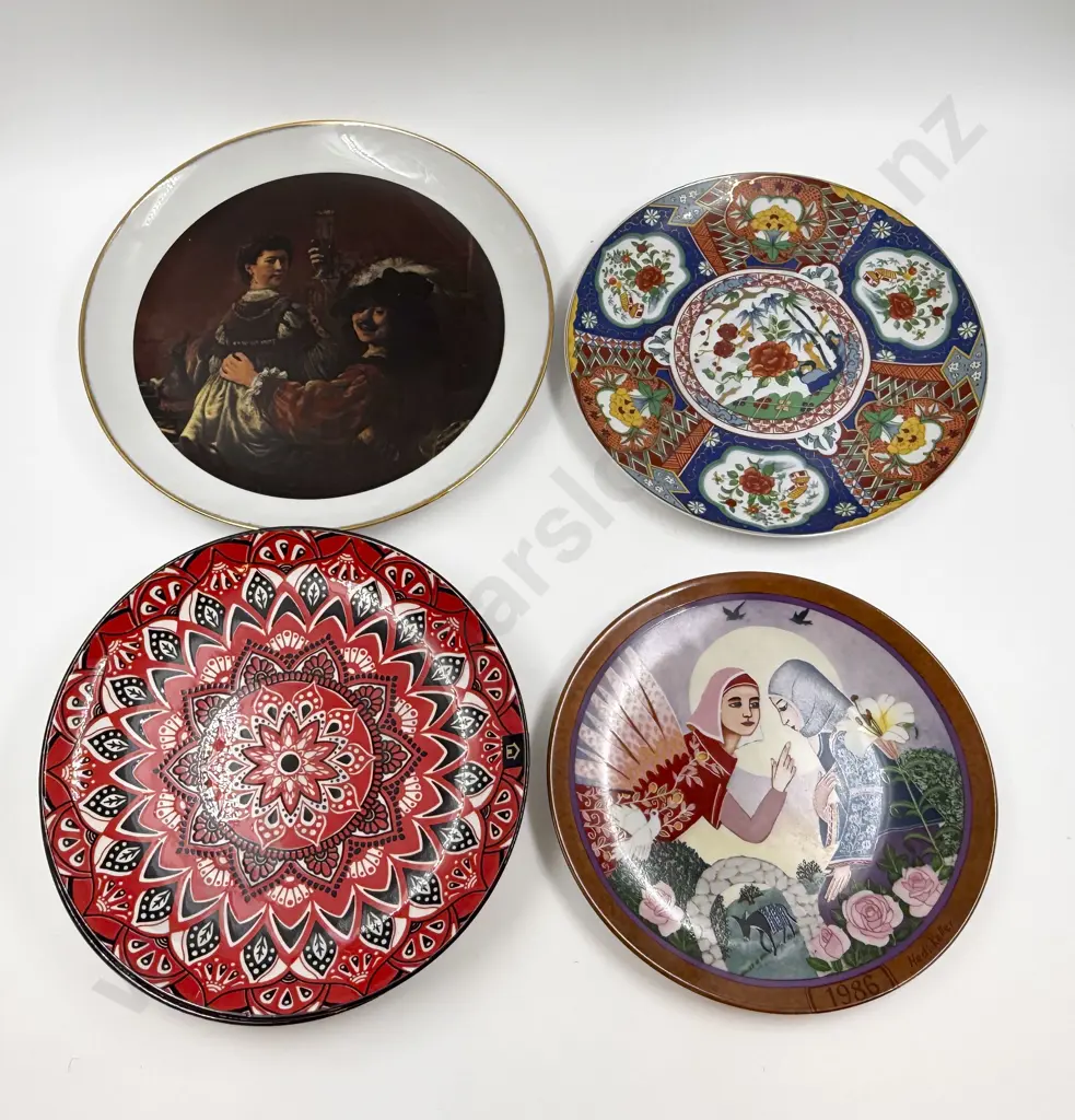Qty of Assorted Decorate Plates Image 1++