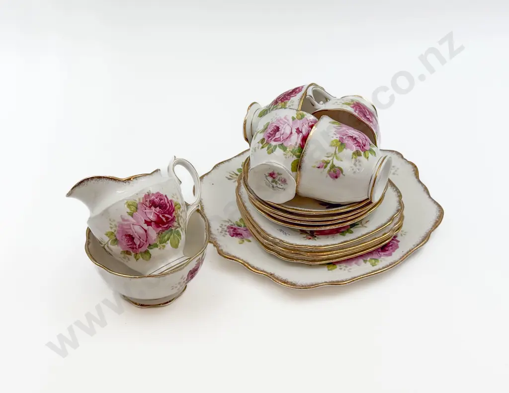 Royal Albert "American Beauty" Four Place Part Teaset Image 1++