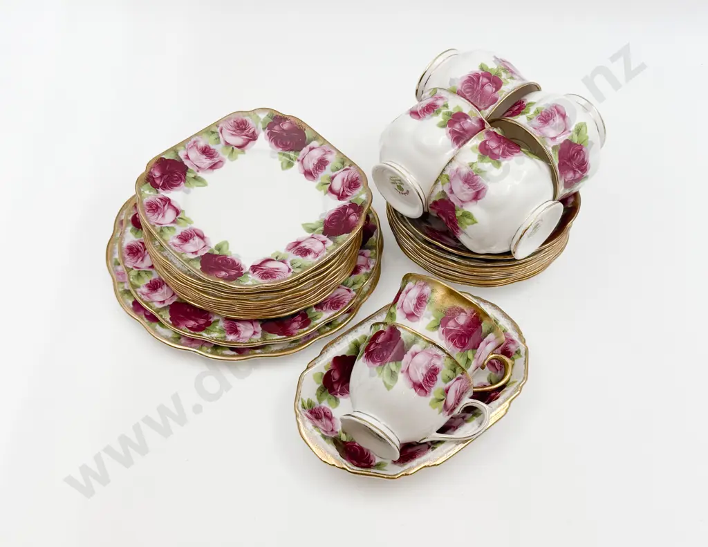 Royal Albert "Old English Rose" Part Teaset Image 1++