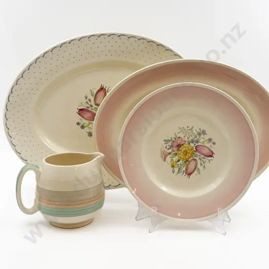 Susie Cooper Ashet and Three Other Pieces