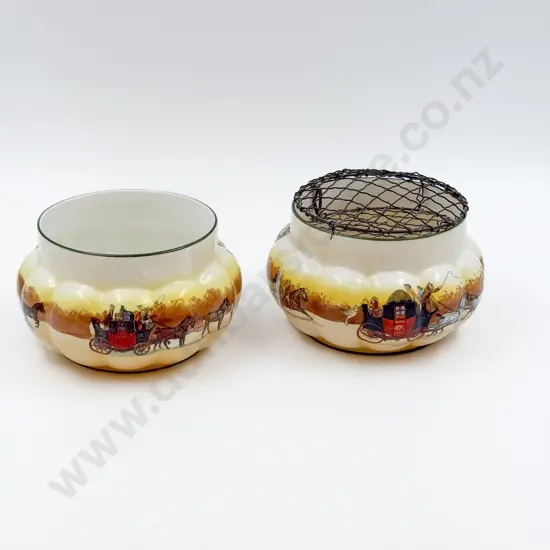 Pair of "Coaching" Pattern Rose Bowls