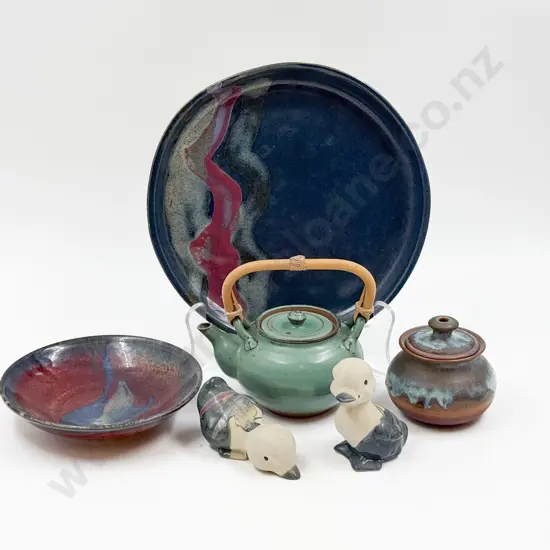 Small Qty of Assorted Pottery
