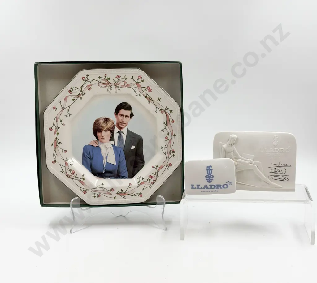 Royal Comm. Plate together with Two Lladro Plaques Image 1++