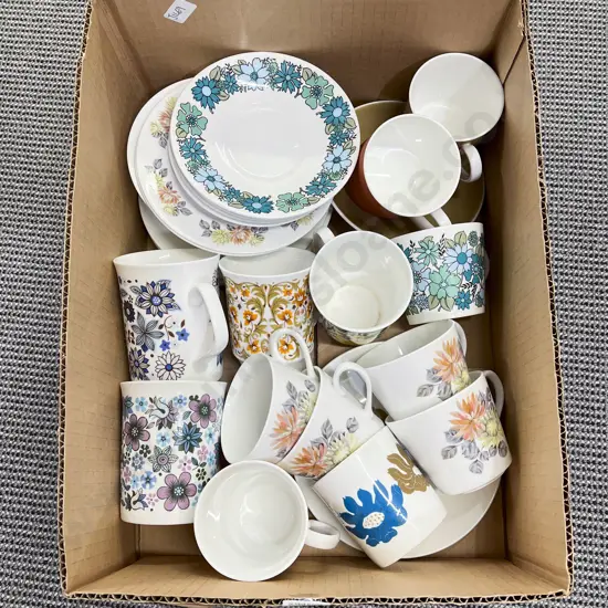 Box Qty of Assorted Cups & Saucers