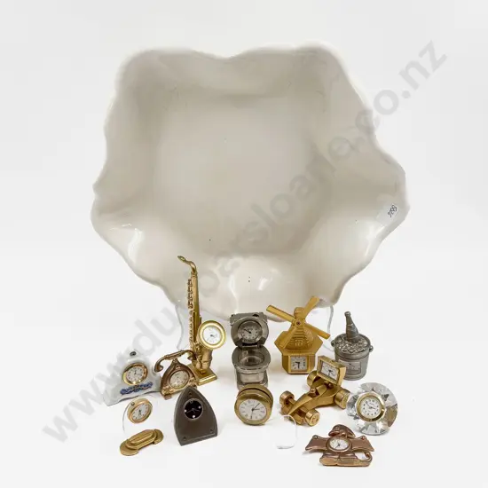 Qty of Assorted Small Novelty Clocks etc