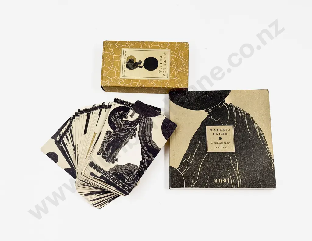 Materia Prina Tarot Cards together with Associated Instruction Booklet Image 1++