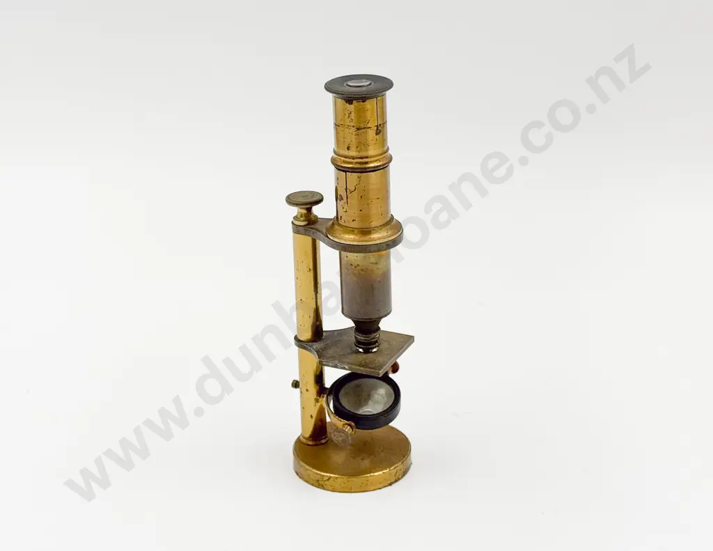 Small Brass Microscope Image 1++