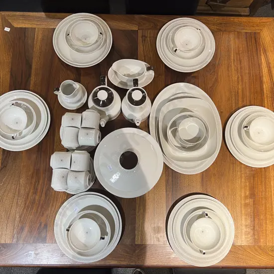 RD "Morning Star" Pattern Six Place Dinner Service