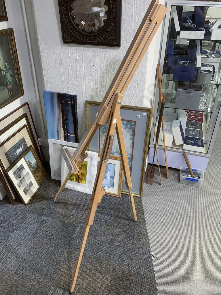 Mabef Artist's Easel Image 1++